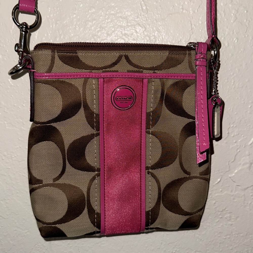 Coach Y2K Crossbody Bag Signature Optic C Canvas Stripe Tan Pink